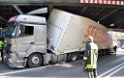 LKW blieb haengen Koeln Innere Kanalstr P04